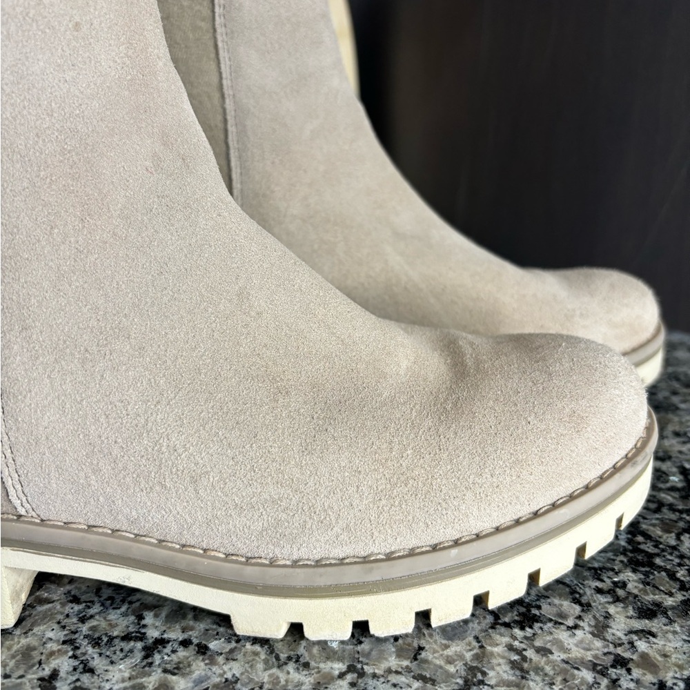 Crown Vintage Tipryn Cream Suede Chelsea Boots Size 7 1/2 - Picture 7 of 15